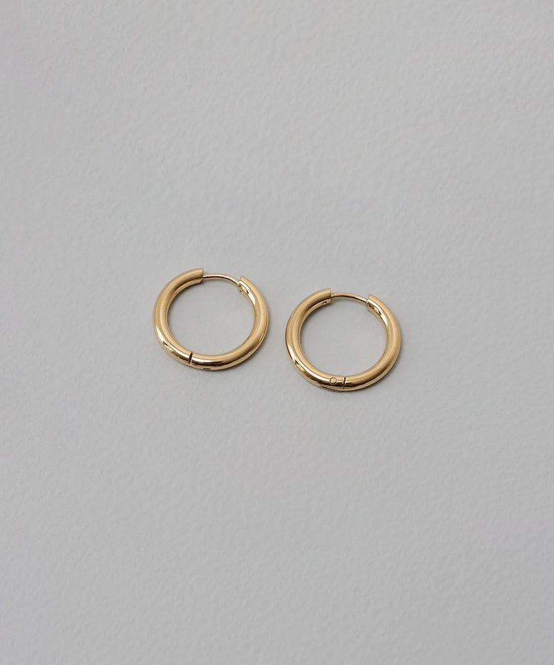 カラー：ゴールド　太さ：2.5mm　直径19mm