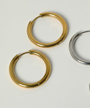 カラー：ゴールド　太さ：3mm　直径：26mm