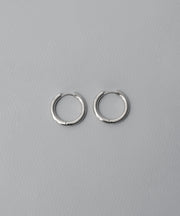 カラー：シルバー　太さ：3mm　直径：22mm