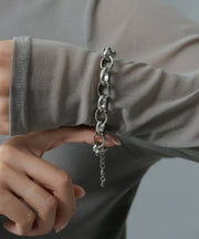 金属アレルギーを起こしにくいサージカルステンレス素材