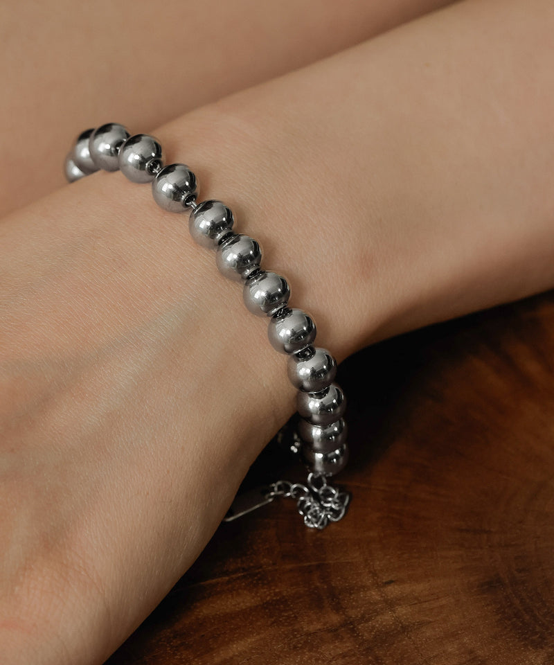 金属アレルギーを起こしにくいサージカルステンレス素材