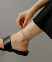 金属アレルギーを起こしにくいサージカルステンレス素材