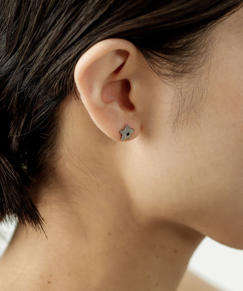 カラー：シルバー/ブラックビジュー