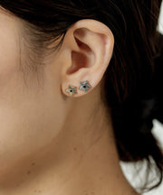 左：ゴールド/ブラックビジュー　右：シルバー/ブラックビジュー