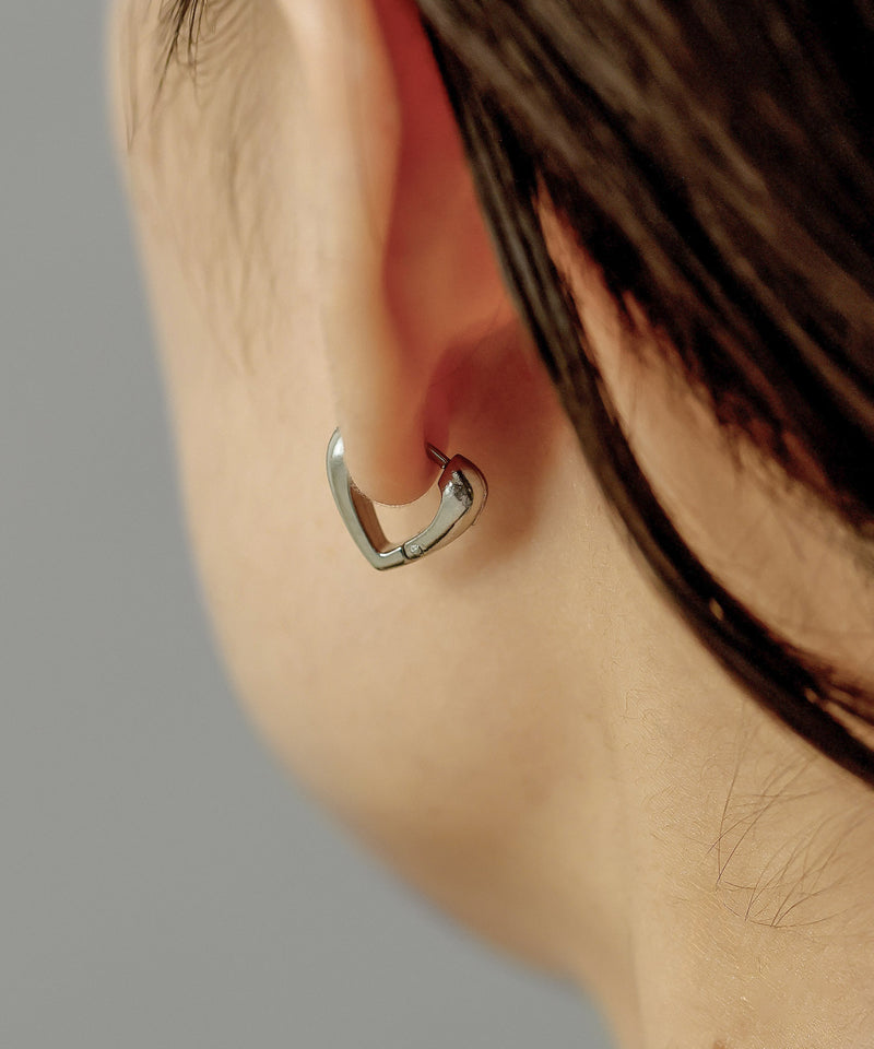 金属アレルギーを起こしにくいサージカルステンレス素材