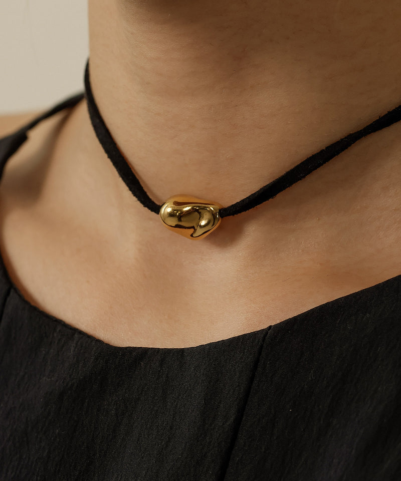 金属アレルギーを起こしにくいサージカルステンレス素材