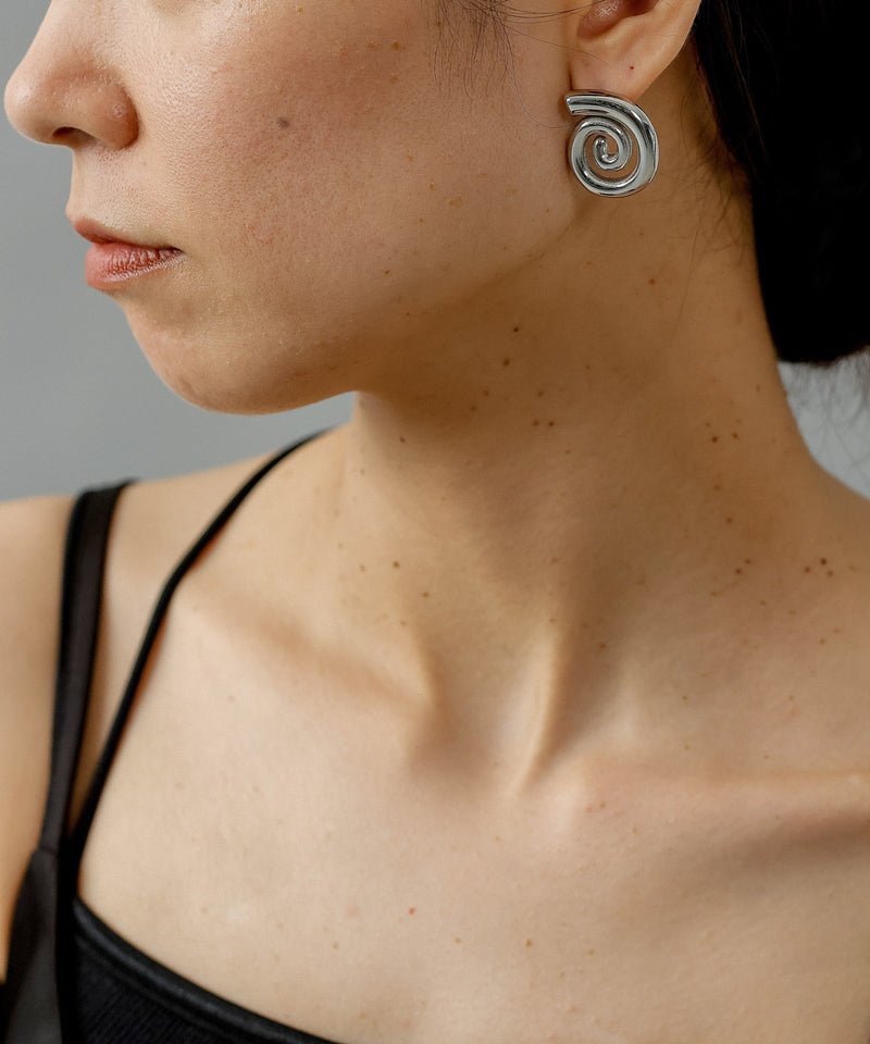 金属アレルギーを起こしにくいサージカルステンレス素材