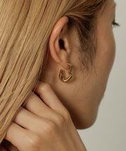 金属アレルギーを起こしにくいサージカルステンレス素材