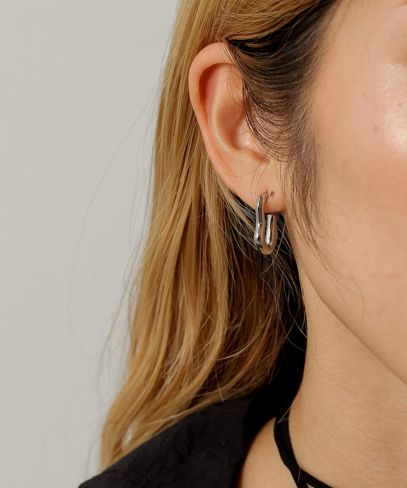 素肌にすっと馴染むスキンアクセ