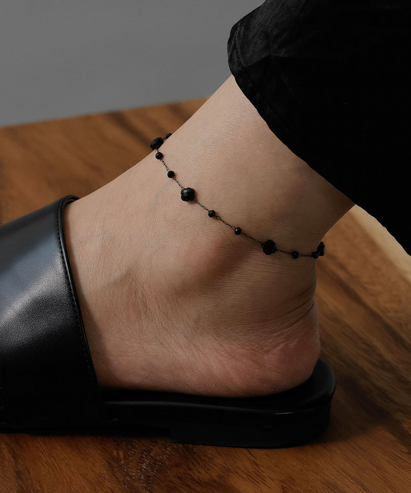 金属アレルギーを起こしにくいサージカルステンレス素材