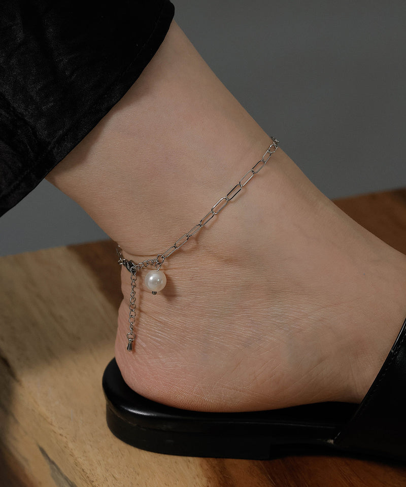 金属アレルギーを起こしにくいサージカルステンレス素材