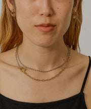 素肌にすっと馴染むスキンアクセ