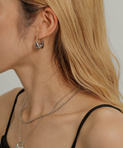 金属アレルギーを起こしにくいサージカルステンレス素材