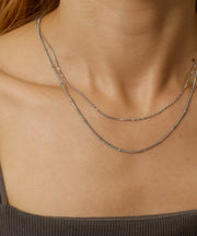 汗や水に強く変色しにくいためお風呂や温泉、海でもつけっぱなし◎