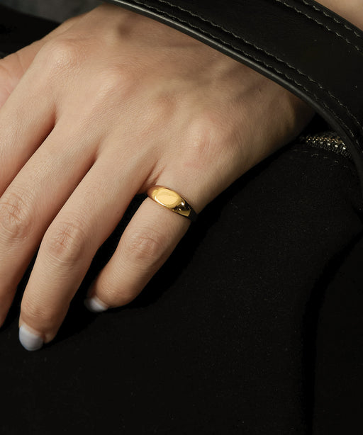 金属アレルギーを起こしにくいサージカルステンレス素材