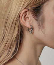 金属アレルギーを起こしにくいサージカルステンレス素材