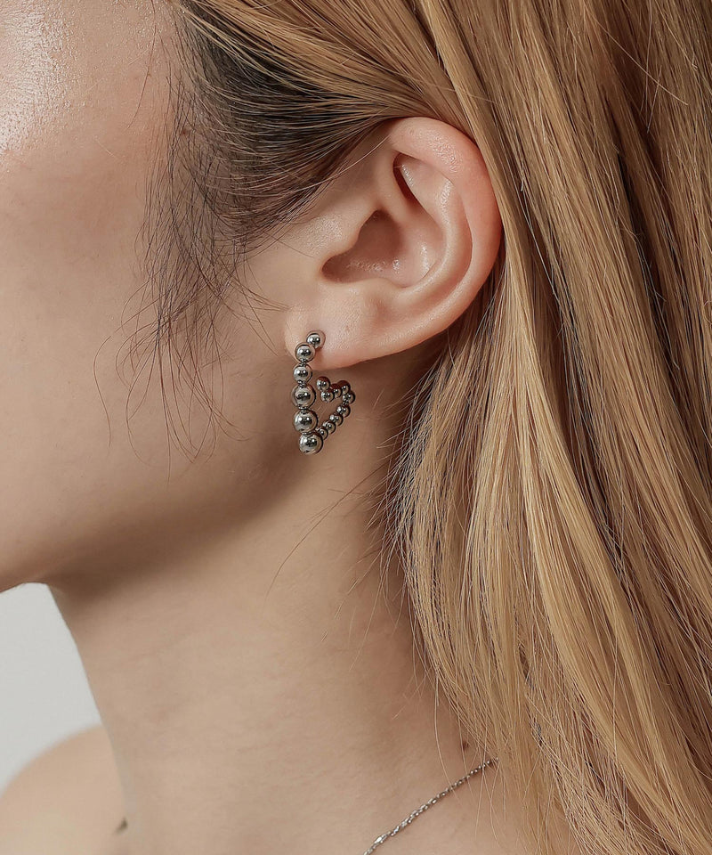 素肌にすっと馴染むスキンアクセ