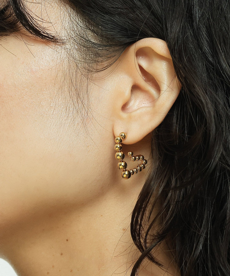 金属アレルギーを起こしにくいサージカルステンレス素材