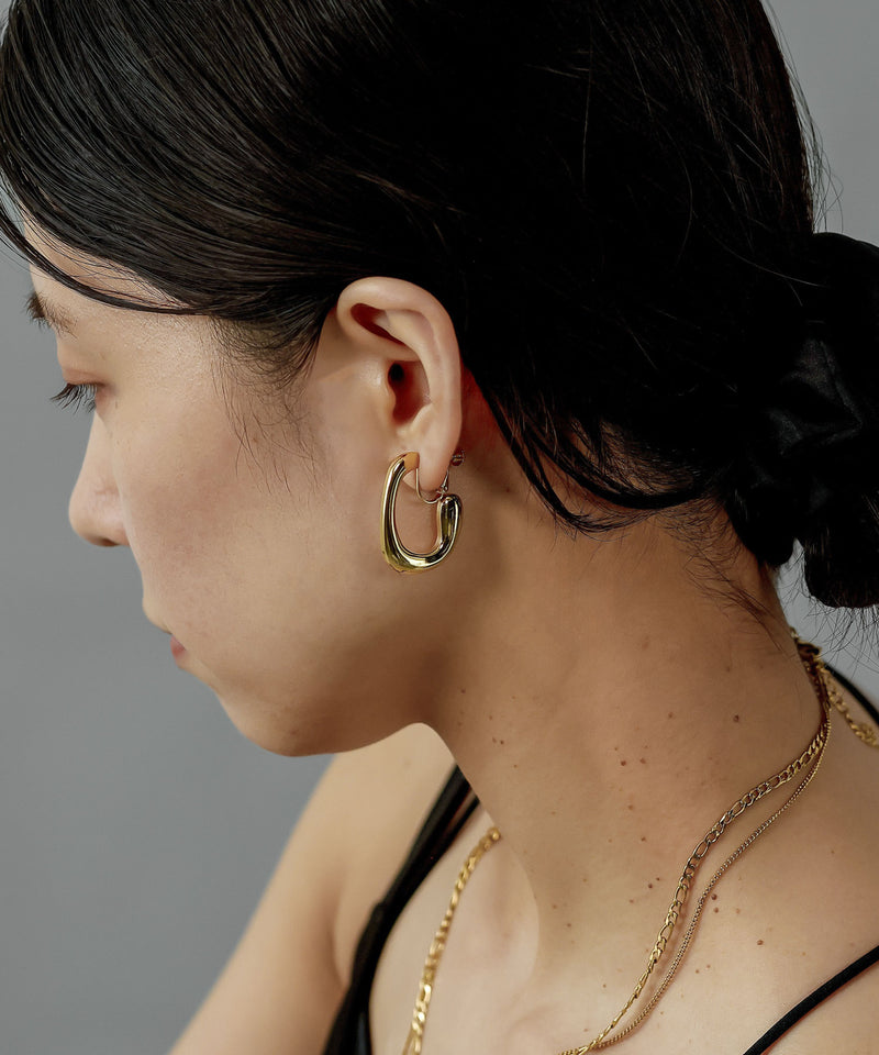 金属アレルギーを起こしにくいサージカルステンレス素材