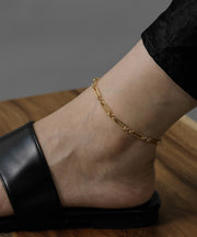 汗や水に強く変色しにくいためお風呂や温泉、海でもつけっぱなし◎