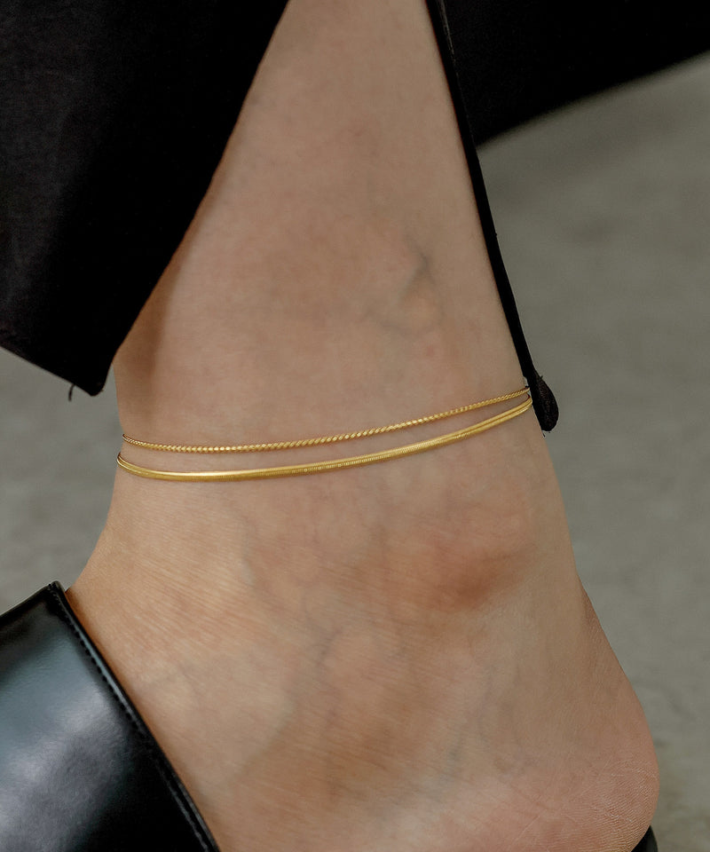 金属アレルギーを起こしにくいサージカルステンレス素材