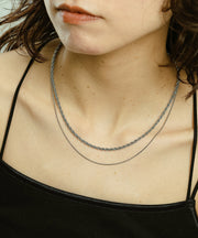 金属アレルギーを起こしにくいサージカルステンレス素材