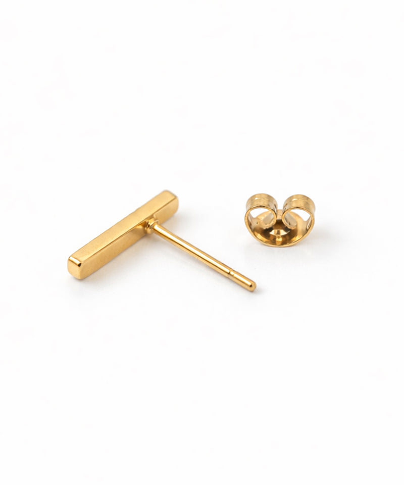 【ORLEAN】ラインビジューピアス