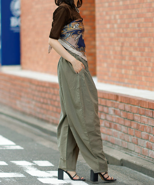 グレー系１<br>身長 : 162cm