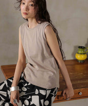 グレーベージュ<br>身長 : 162cm