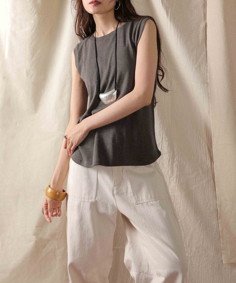 ラウンドネック ノースリーブトップス タンクトップ
