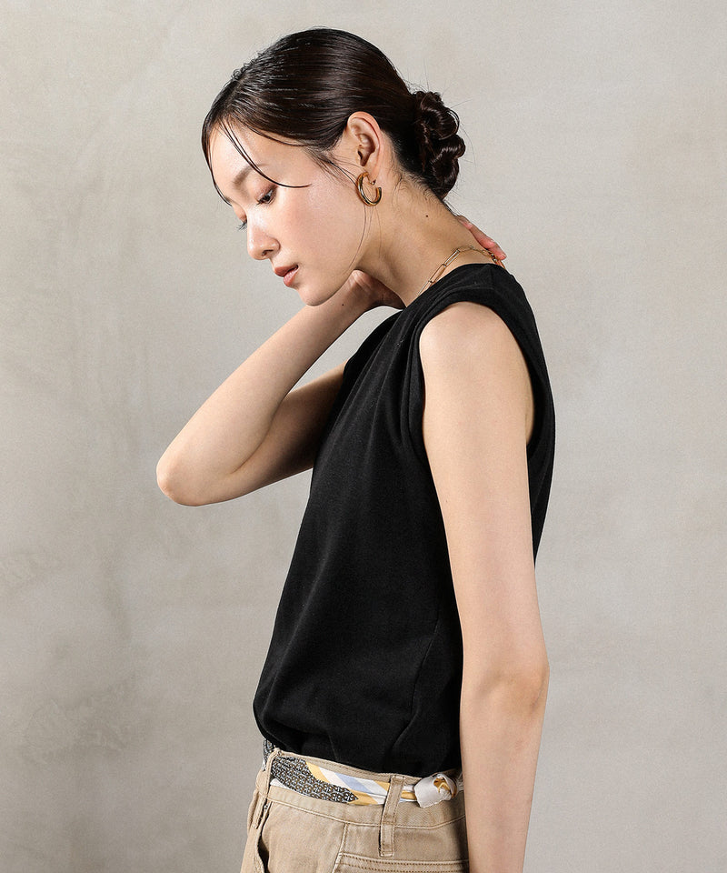 ラウンドネック ノースリーブトップス タンクトップ
