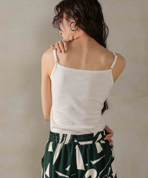 オフホワイト<br>身長 : 162cm