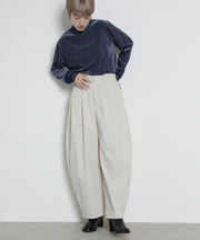 アイボリー<br>身長:160cm 着用サイズ:M