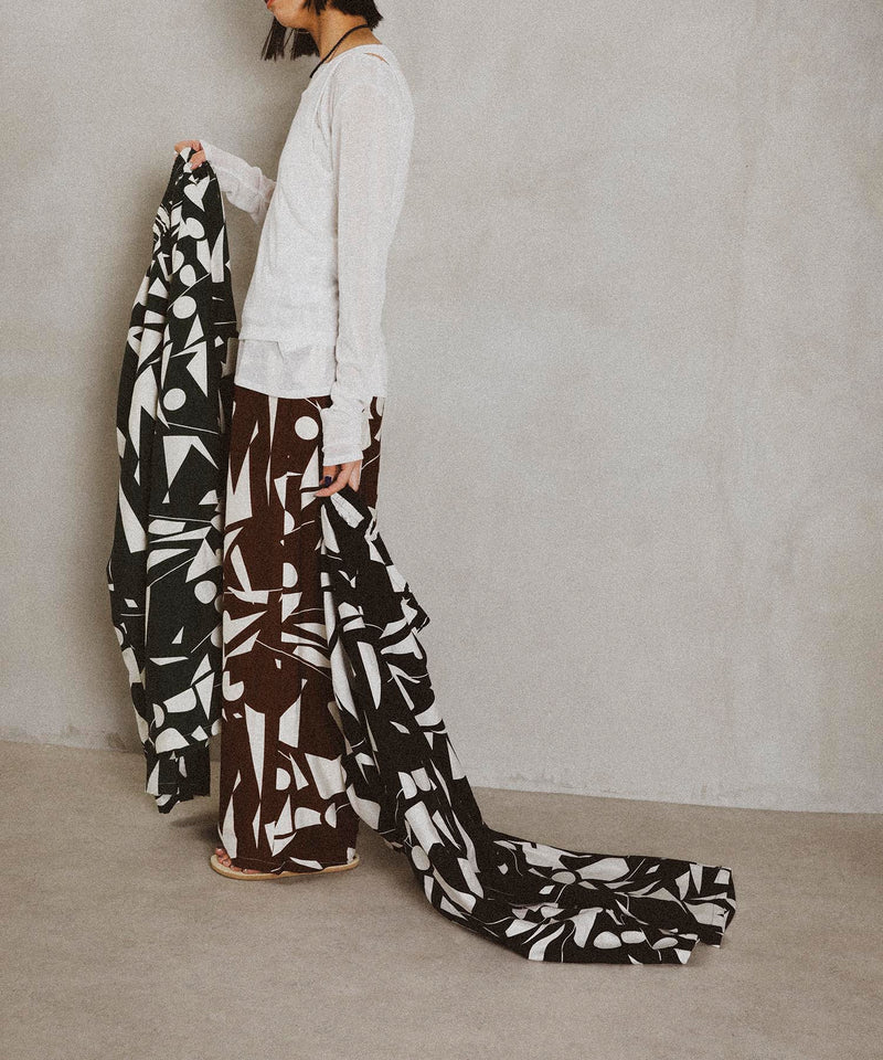 リネンタッチ 幾何学柄 イージーワイドパンツ
