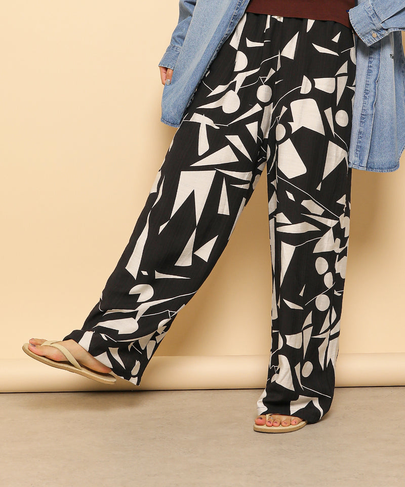 リネンタッチ 幾何学柄 イージーワイドパンツ