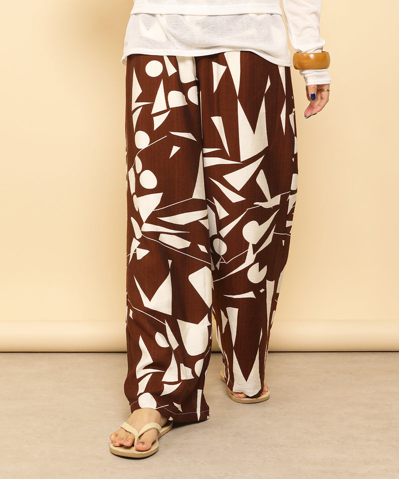 リネンタッチ 幾何学柄 イージーワイドパンツ