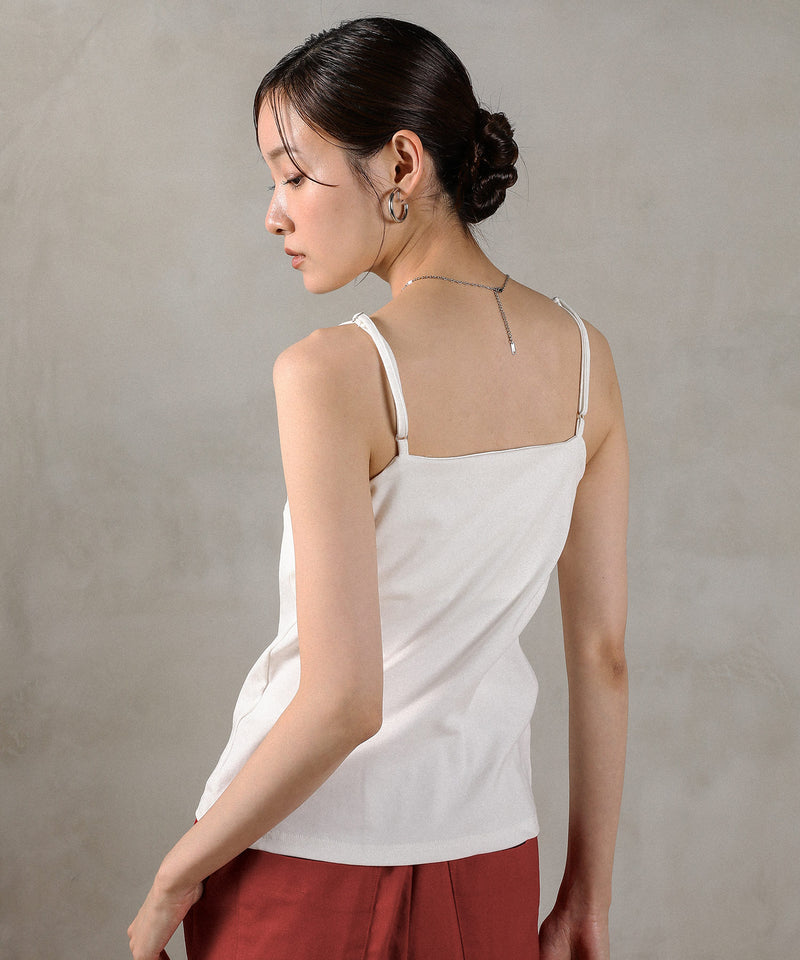 カップ付きキャミソール