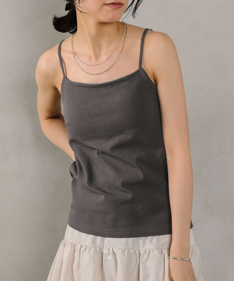 カップ付きキャミソール