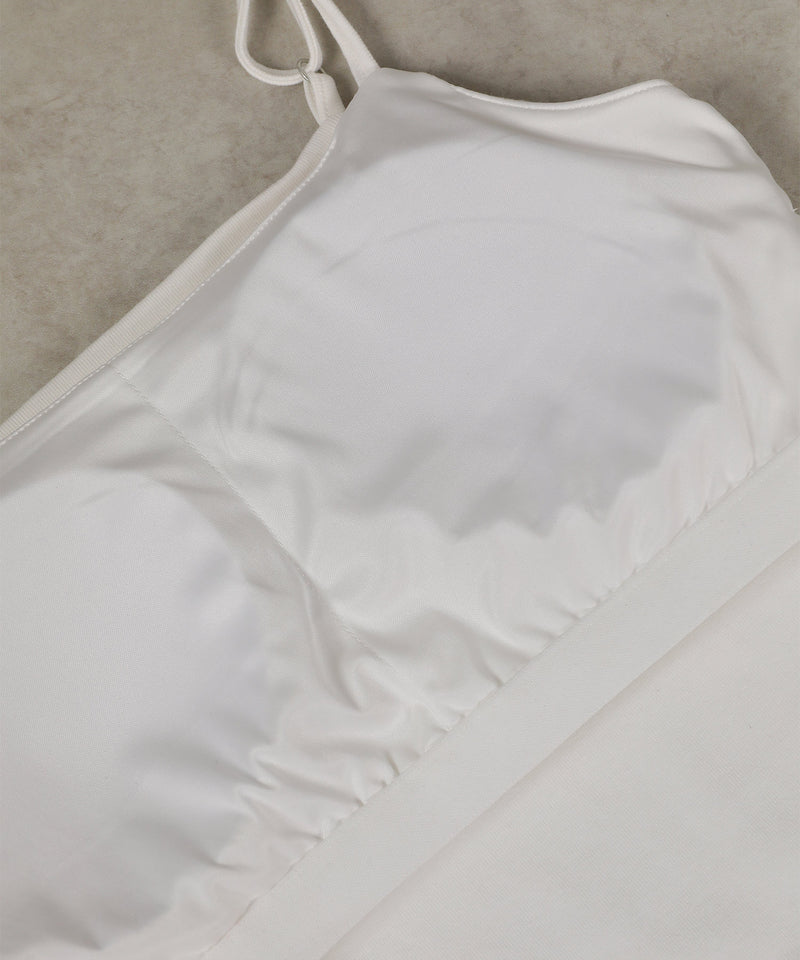 カップ付きキャミソール