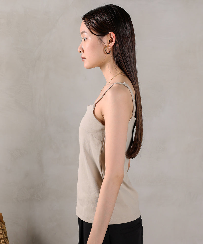 カップ付きキャミソール