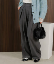 チャコールグレー<br>身長 : 161cm