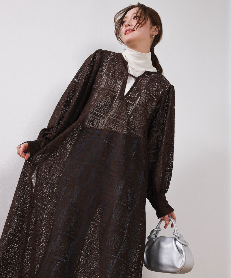 ブラウン<br>身長 : 160cm