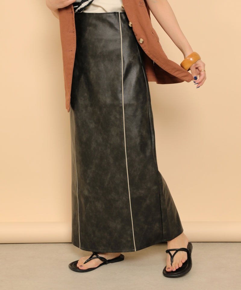 合成皮革 パイピング タイトスカート