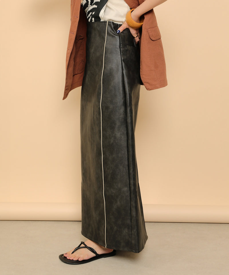 合成皮革 パイピング タイトスカート