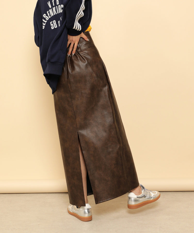 合成皮革 パイピング タイトスカート