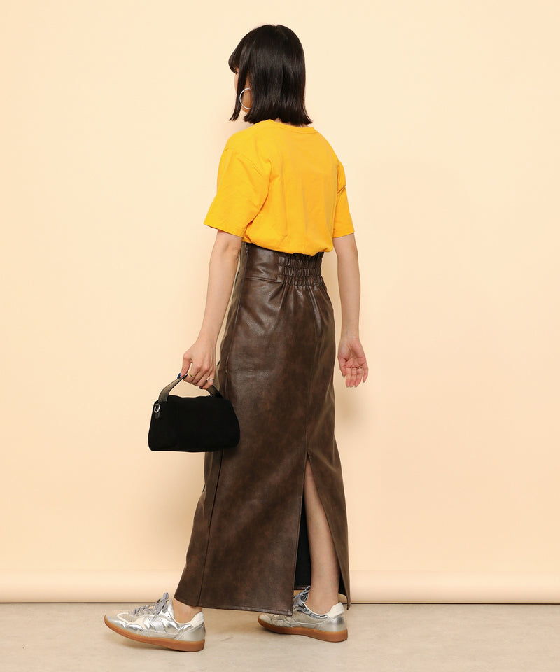 合成皮革 パイピング タイトスカート