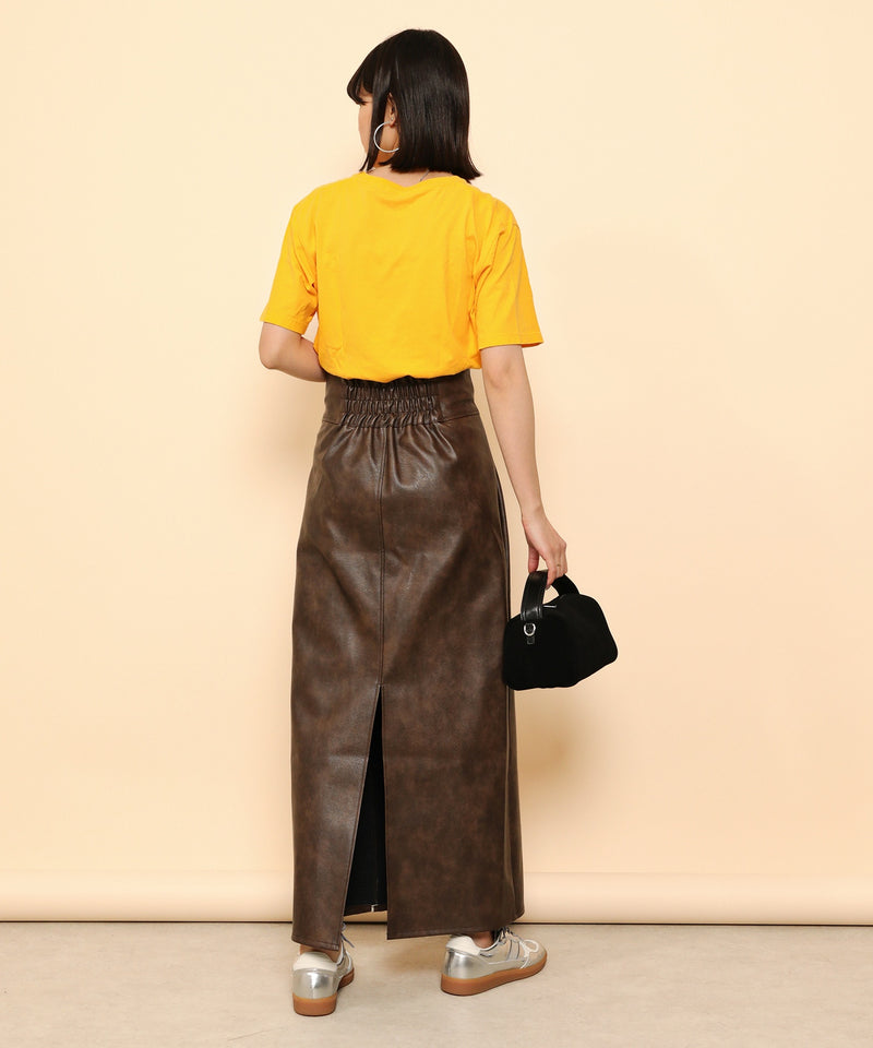 合成皮革 パイピング タイトスカート