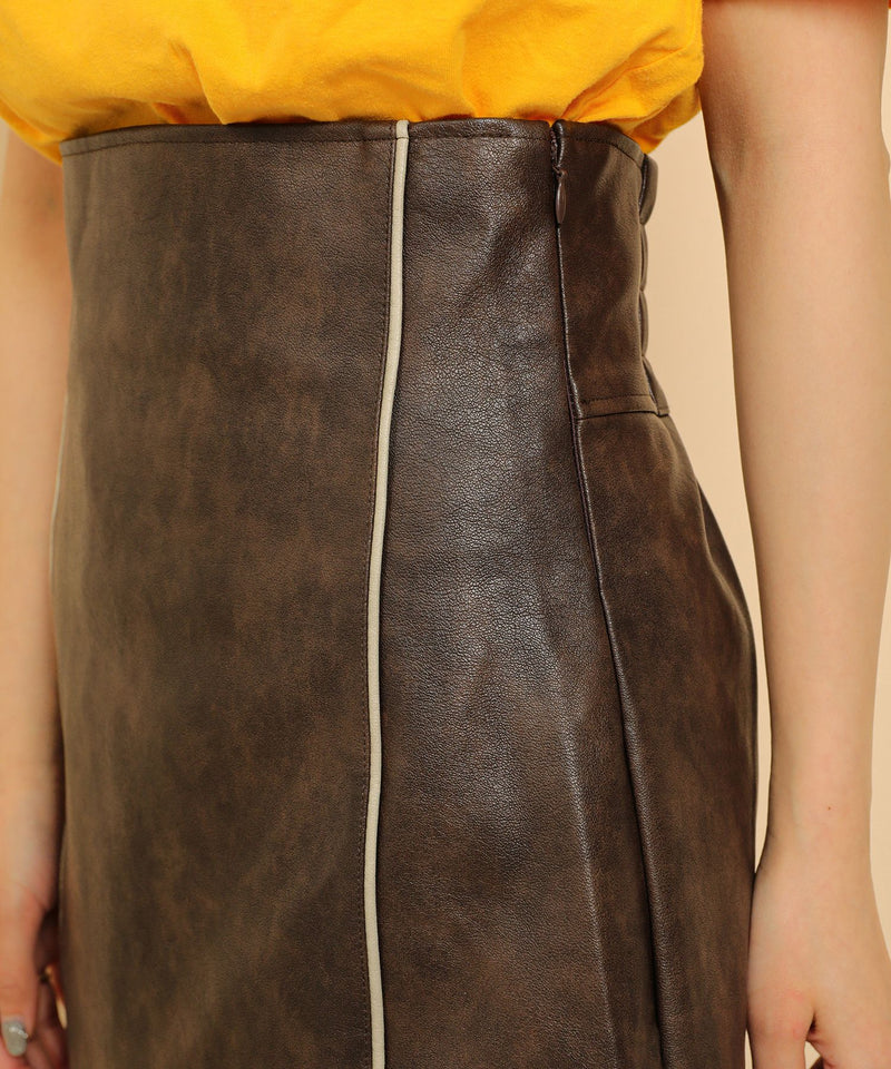 合成皮革 パイピング タイトスカート