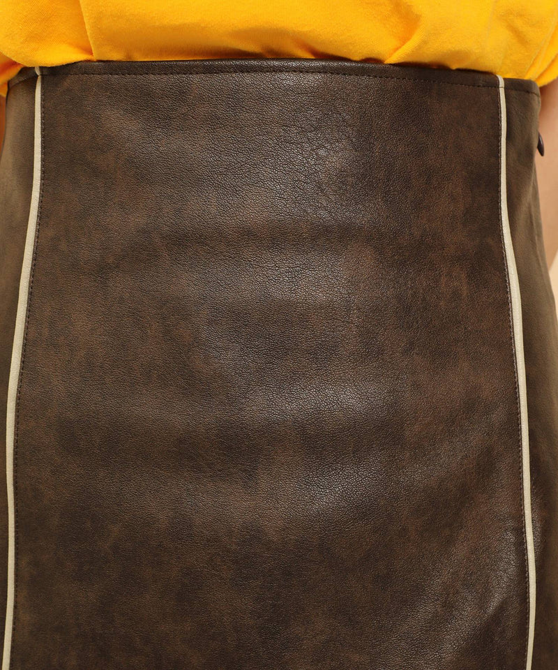 合成皮革 パイピング タイトスカート