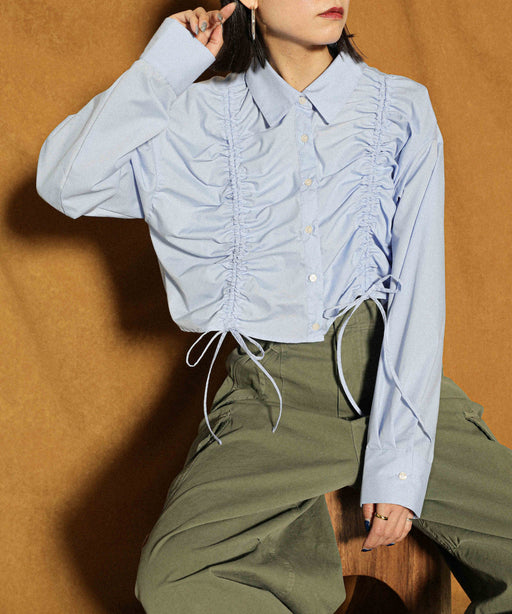 ブルー<br>身長 : 163cm